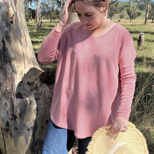 Bridge and Lord Curved Hem Vee Dusty Pink Merino wool and cashmere