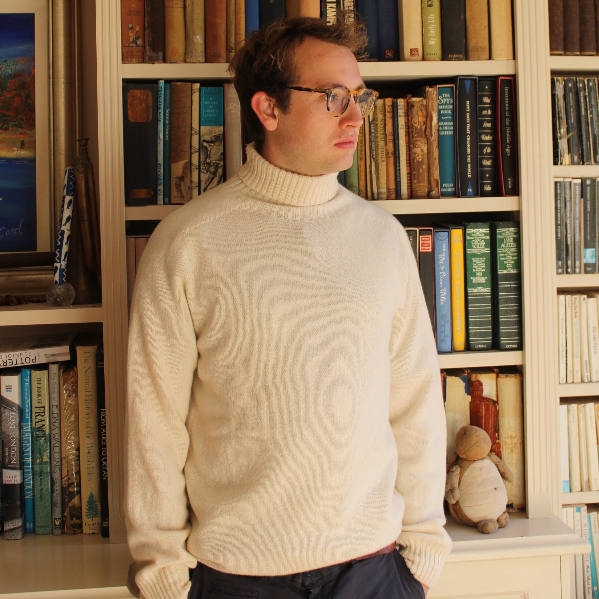 Harley of Scotland's Men's Superfine Roll Neck Jumper in chalk