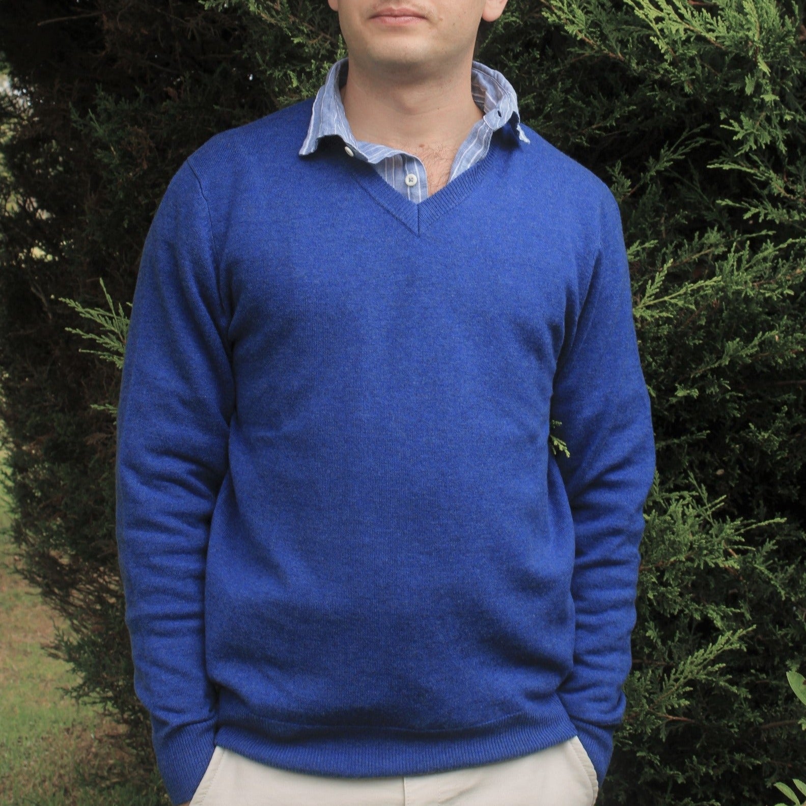 Quality Men's vee neck jumper Bridge & Lord, Merino wool and cashmere.