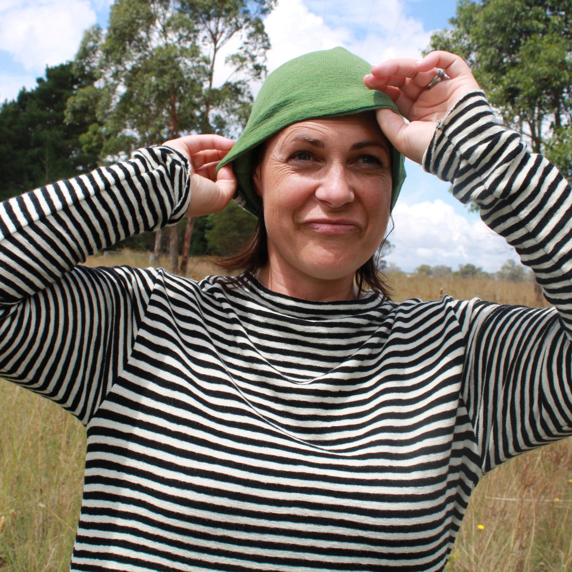 Wool beanie in green and striped wool top - By Basics